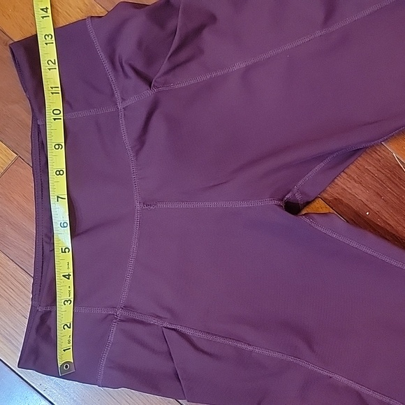 Lululemon Crop 19"  Maroon Cassis   Size 10 - Picture 4 of 10